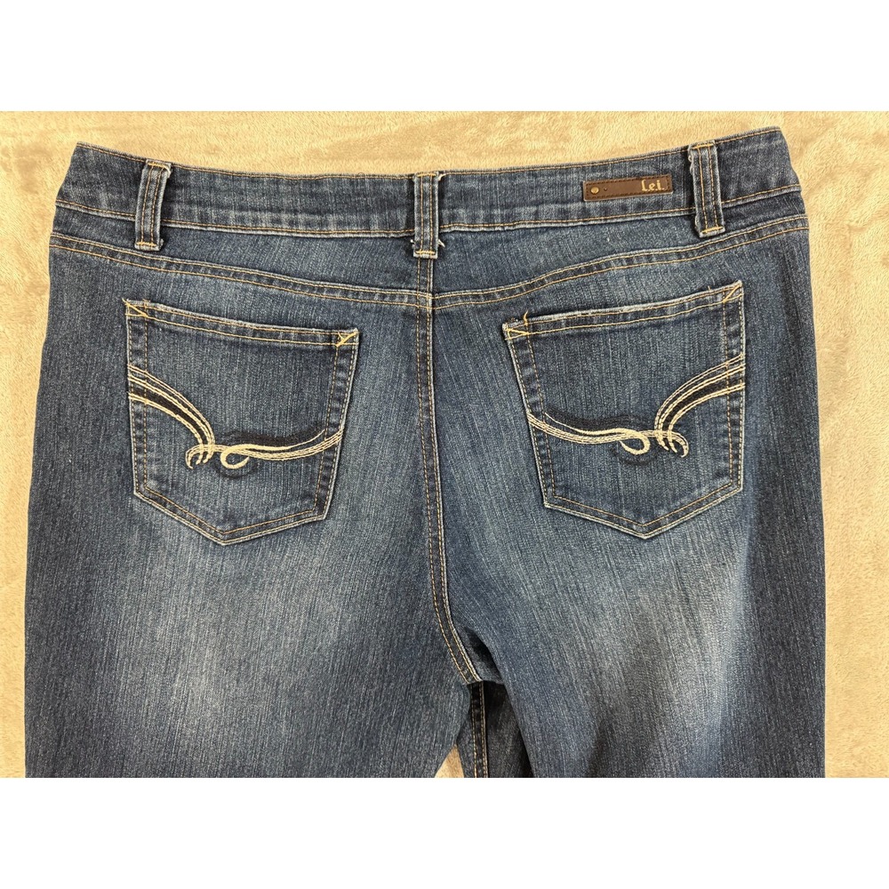 LEI Sophia Hipster Flare Jeans Juniors 17 Blue Bootcut Stretch Dark‎ Wash Denim - Picture 13 of 16